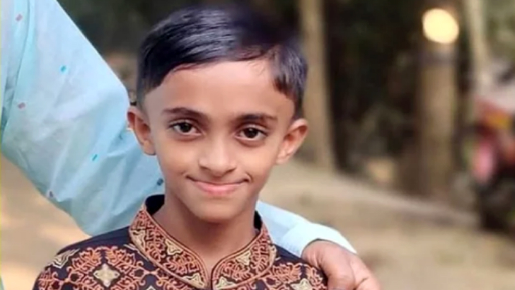 স্কুলছাত্রকে হত্যা: ফেনীতে ছাত্রদল কর্মীসহ ৩ জনের মৃত্যুদণ্ড