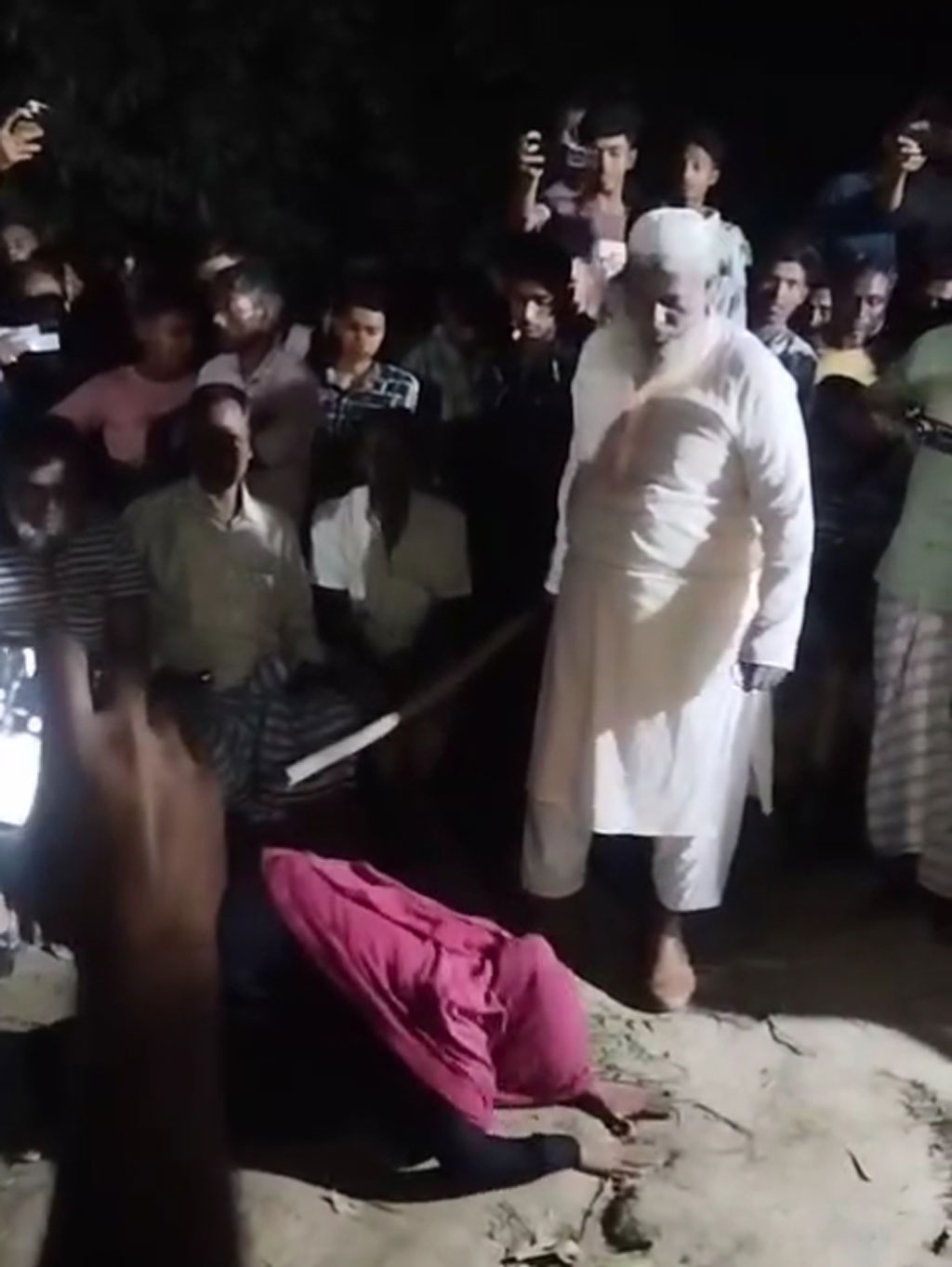 মায়েদের নাকে খত। ছবি: সংগৃহীত