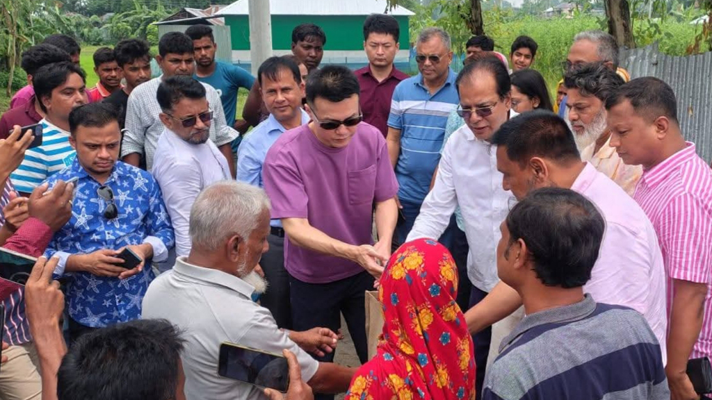 চীনা প্রতিনিধিদলের তিস্তাপাড় পরিদর্শন