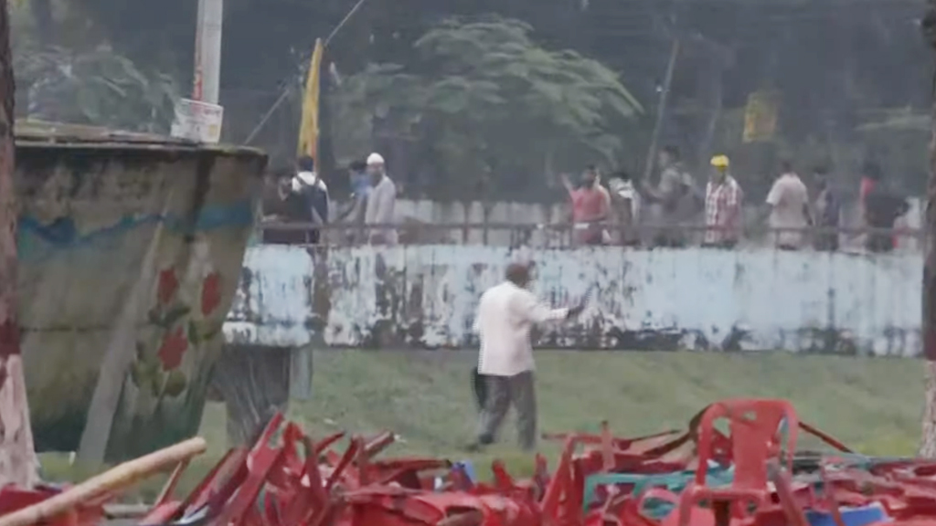 সমাবেশের পর হামলা, এসপি কার্যালয়ে এনসিপি নেতারা