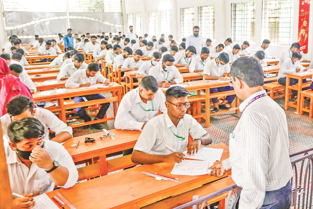 পাবলিক পরীক্ষা নিয়ে ভাবনা