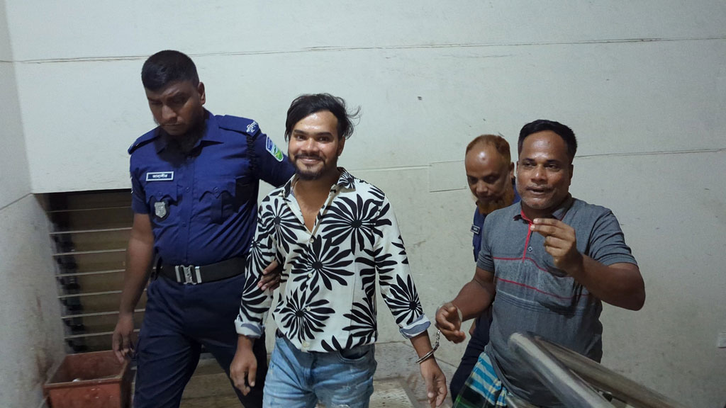 ‘আল্লাহ তুই দেহিস’: বৃদ্ধের চুল-দাড়ি কাটার মামলায় আরও ১ আসামি গ্রেপ্তার