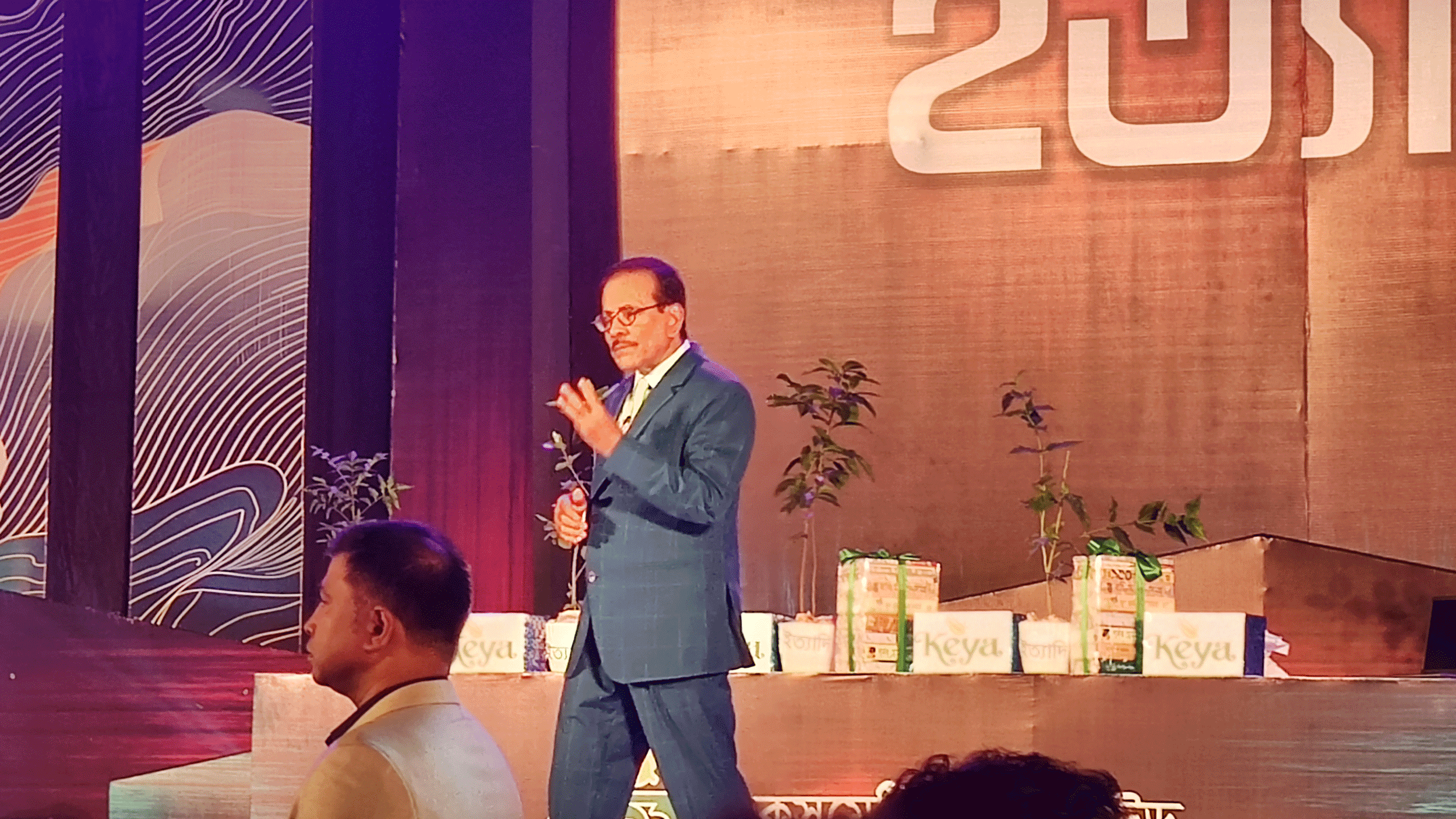 ‘ইত্যাদি’ অনুষ্ঠানে শতাধিক মোবাইল চুরির অভিযোগ