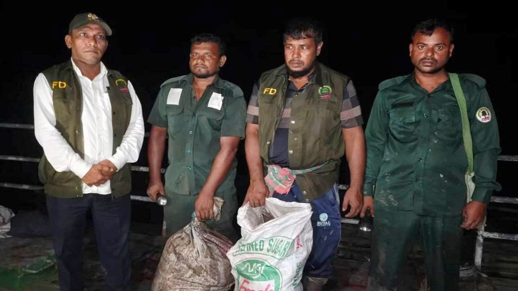 সুন্দরবনসংলগ্ন নদীতে অভিযান, ৭০ কেজি হরিণের মাংস জব্দ