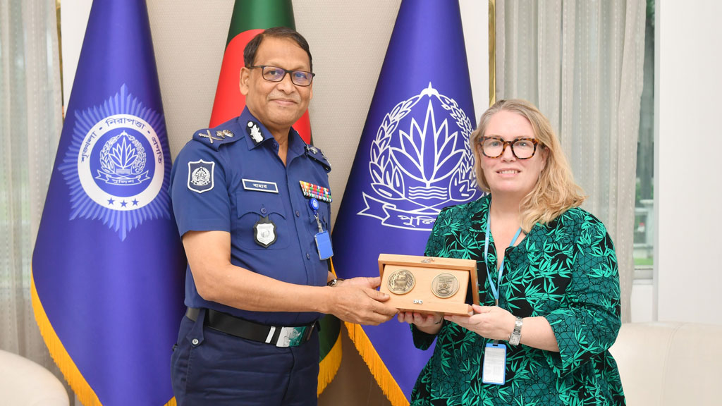 আইজিপির সঙ্গে জাতিসংঘের নিরাপত্তা উপদেষ্টার সাক্ষাৎ