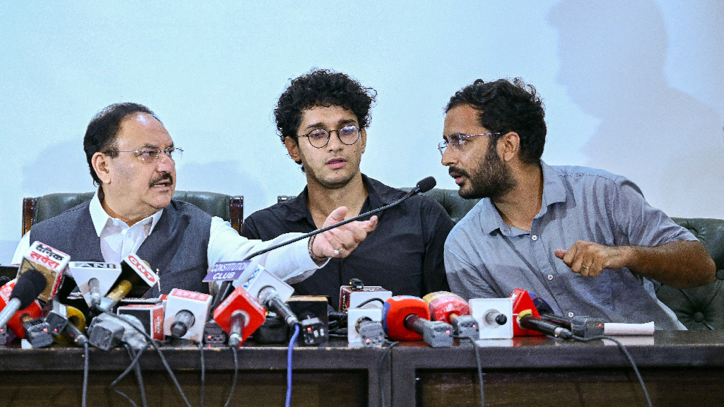 আন্দোলনের পর গণগ্রেপ্তার—আবারও রাজপথে নামার হুমকি ককরোচদের