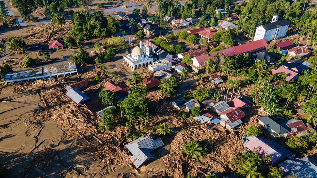 এশিয়াজুড়ে বন্যা–ভূমিধসের তাণ্ডব, মৃতের সংখ্যা ৯০০ ছাড়াল