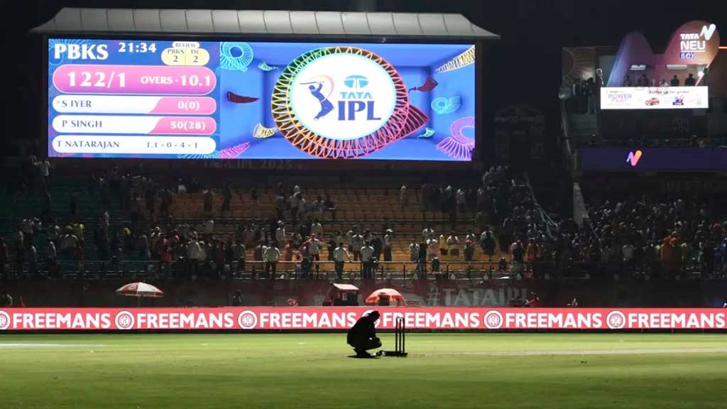 ভারত-পাকিস্তান যুদ্ধের আতঙ্কে মাঝপথে বাতিল আইপিএল ম্যাচ