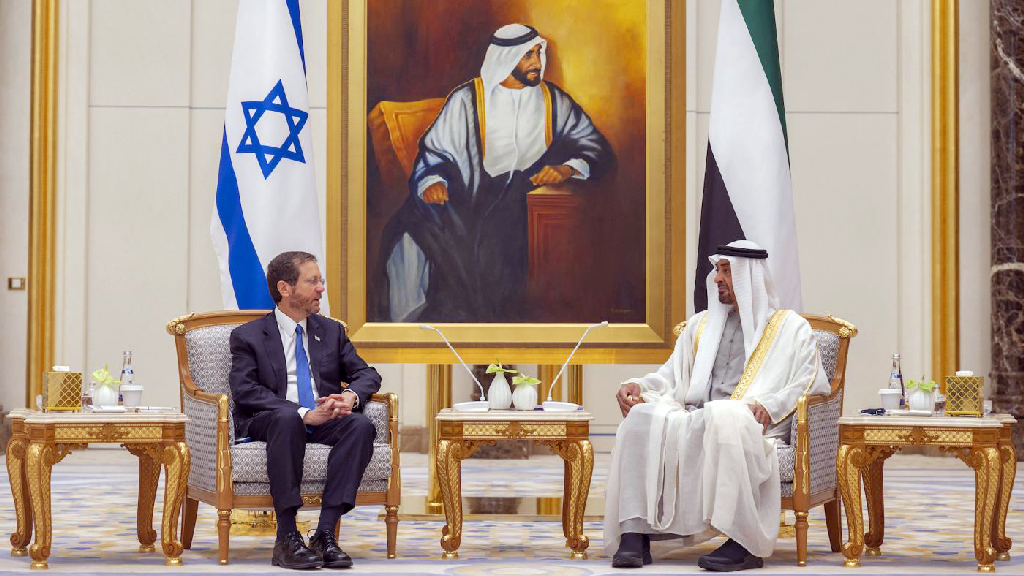 গাজা গণহত্যায় অস্ত্র–অর্থ দিয়ে ইসরায়েলকে সহায়তা করেছে আরব আমিরাত—গোপন নথি ফাঁস