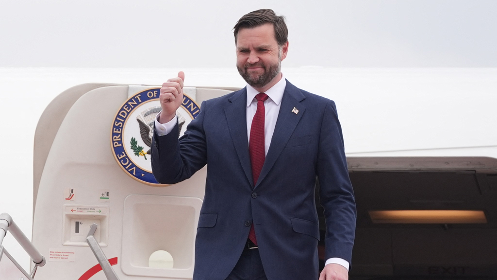 মঙ্গলবার ইসলামাবাদে যাচ্ছেন জে ডি ভ্যান্স