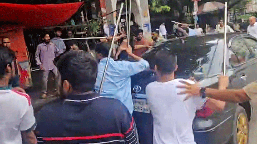 জবি ছাত্রদলের দুই পক্ষের সংঘর্ষ, আহত ৩