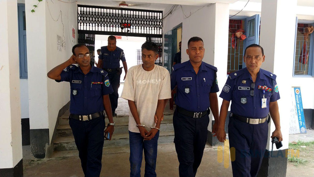উচ্চ শব্দে গান ছেড়ে ভাঙা হয় গৃহবধূর দাঁত, হাসপাতালে চিকিৎসাধীন অবস্থায় মৃত্যু