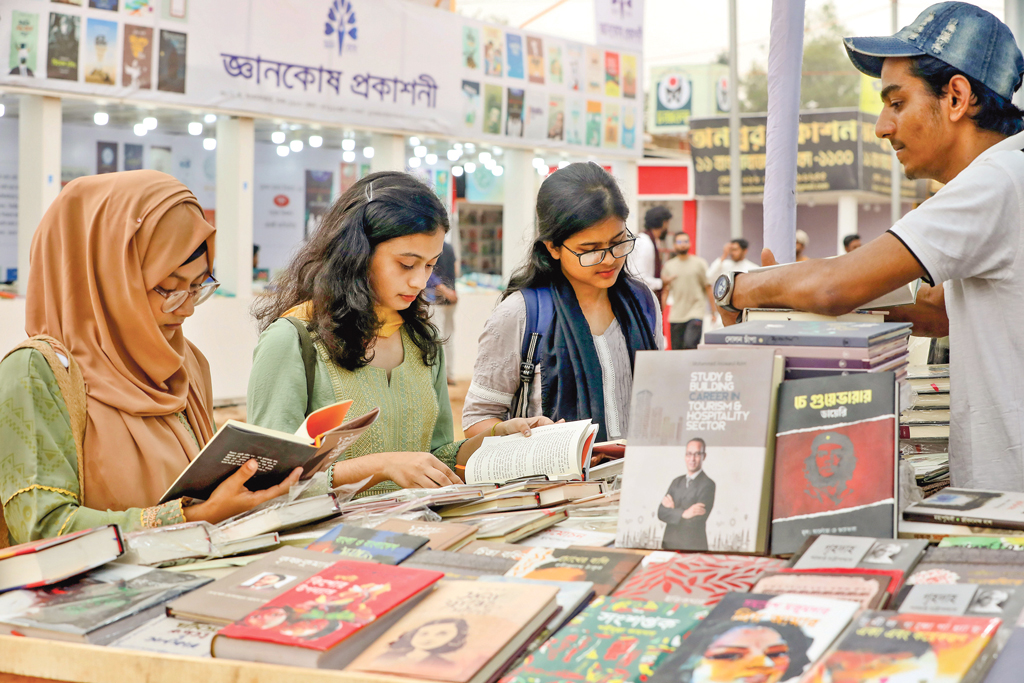 রমজানে মেলা নিয়ে মিশ্র প্রতিক্রিয়া