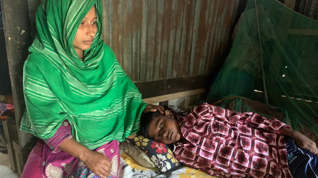 দুটি কিডনিই বিকল কিশোর তামিমের, মা একটি দিতে চাইলেও নেই প্রতিস্থাপনের খরচ