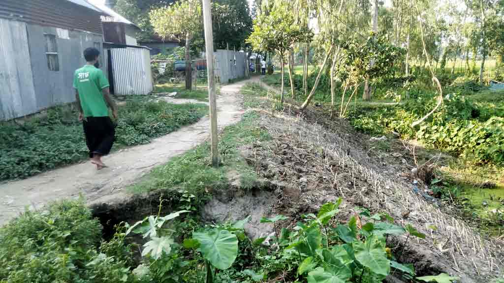 কাজ না করেই কাবিখা প্রকল্প শতভাগ বাস্তবায়ন, পিআইও বললেন, ‘আমি সৎ’