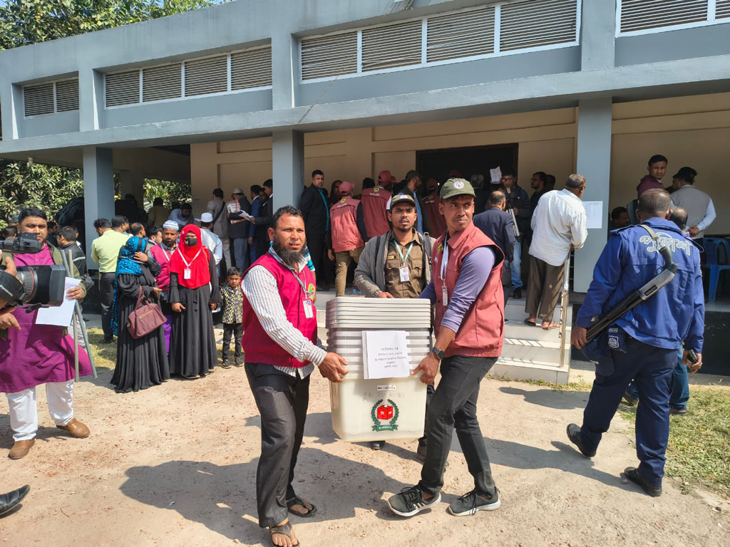 যশোরে ৩০২টি ঝুঁকিপূর্ণ কেন্দ্রে বাড়তি নিরাপত্তা