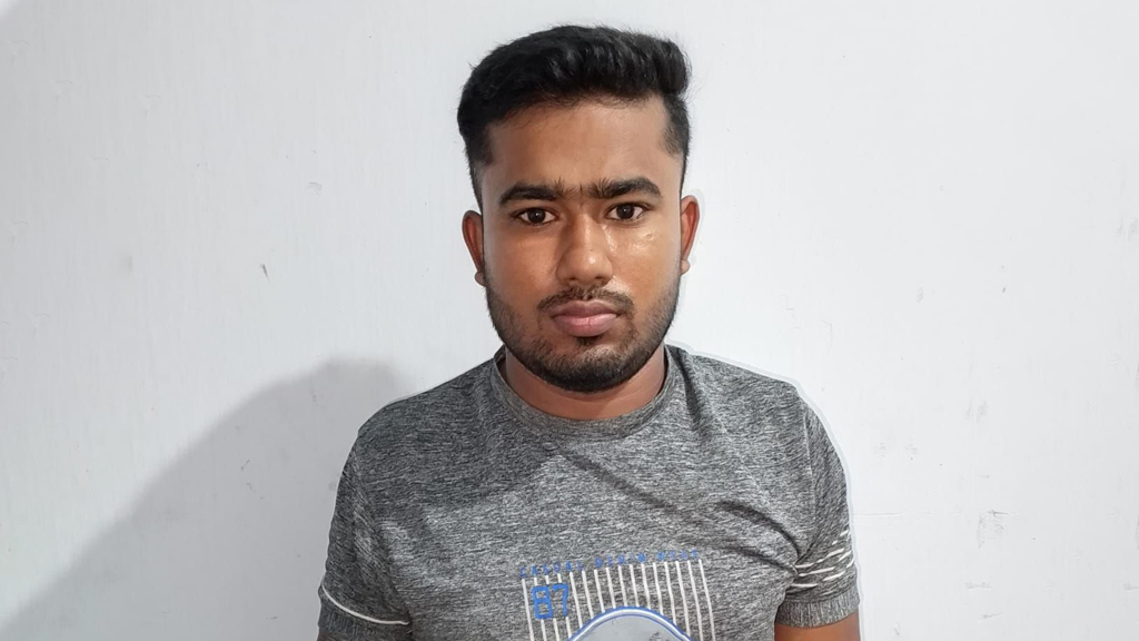 স্বাস্থ্যকর্মীকে ধর্ষণের অভিযোগ, ওয়ার্ডবয় গ্রেপ্তার