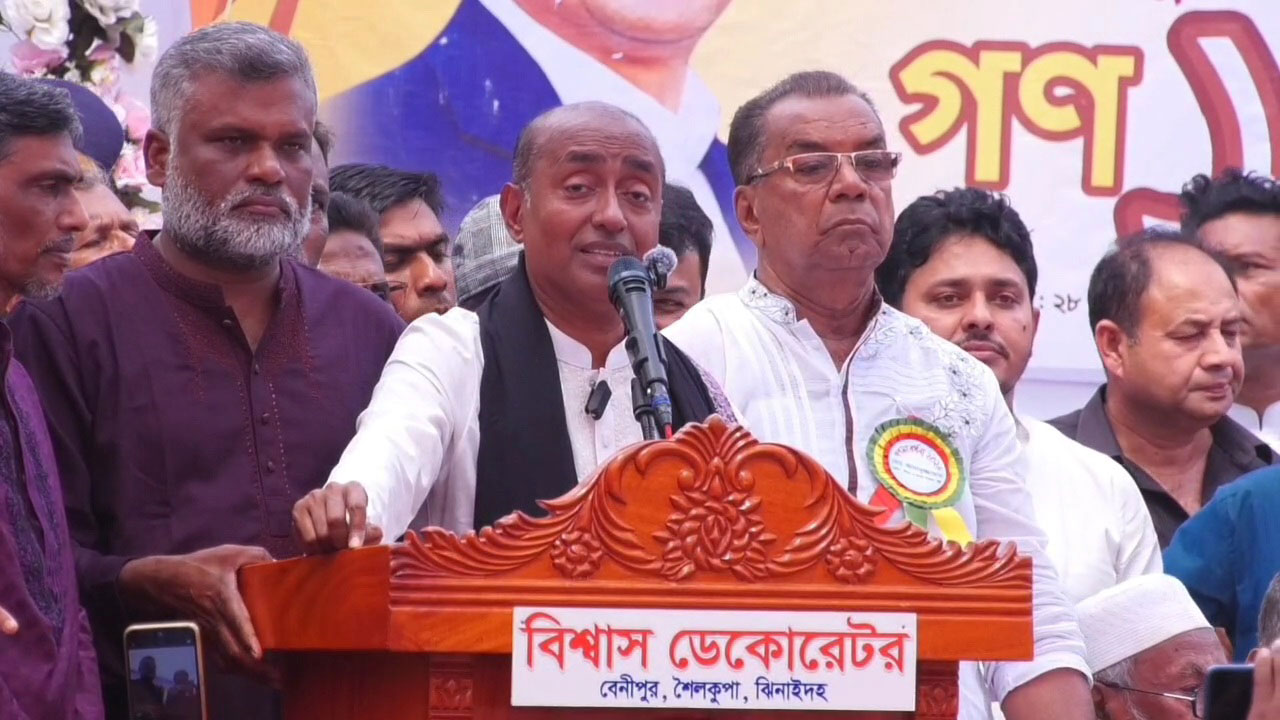 সরকারি টাকায় না পোষালে চাকরি করার দরকার নেই: কর্মকর্তা-কর্মচারীদের আইনমন্ত্রী