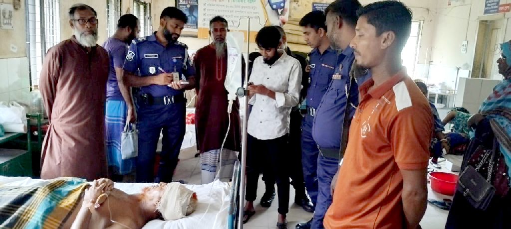নামাজ পড়াতে যাচ্ছিলেন ইমাম, পিটিয়ে মোটরসাইকেল ছিনিয়ে নিল দুর্বৃত্তরা