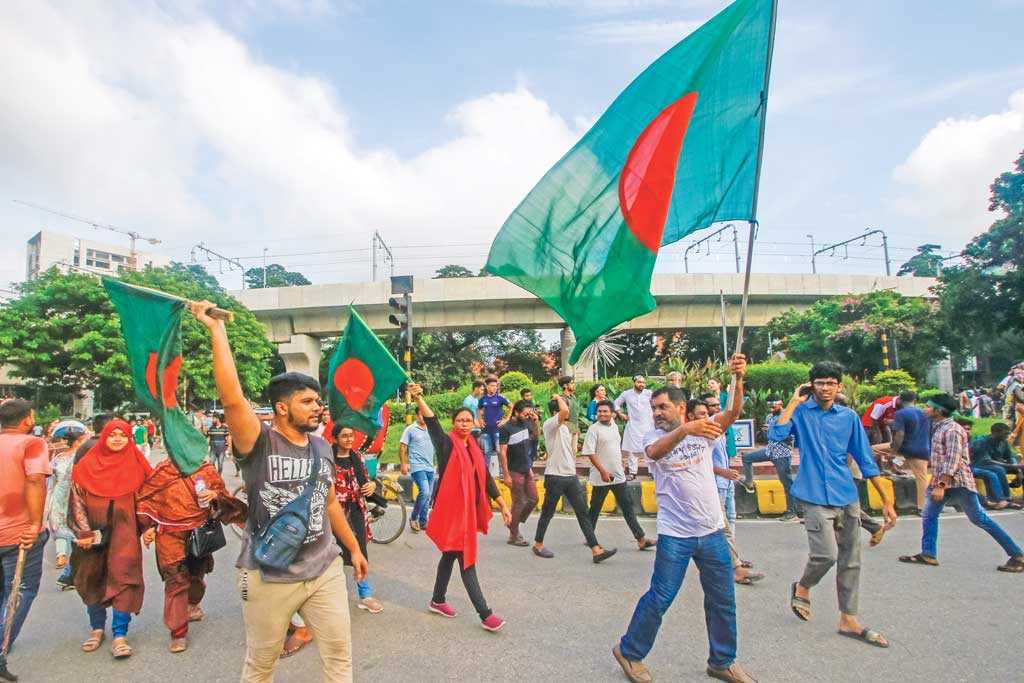 দুই নারীর চোখে চব্বিশের অভ্যুত্থান: স্মৃতির গর্জন ও বিবেকের দায়