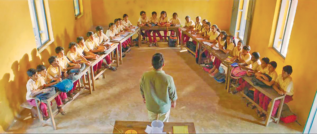 আর কেউ ব্যাকবেঞ্চার নয়, মালয়ালম সিনেমা বদলে দিল ক্লাসের নিয়ম