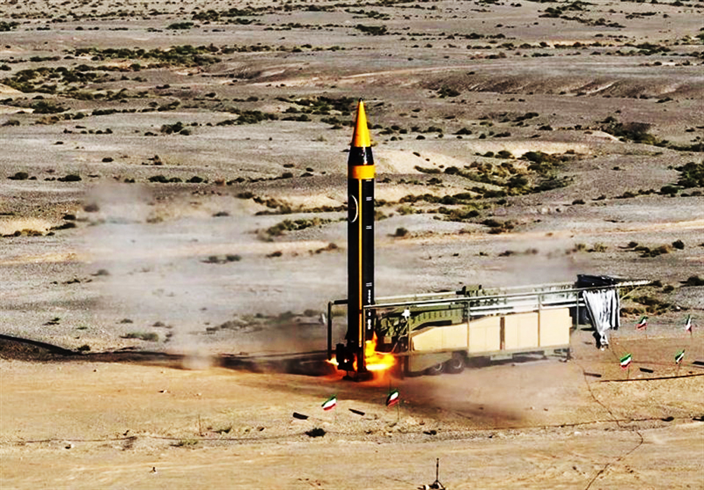 ইসরায়েলে শক্তিশালী ইরানি ক্ষেপণাস্ত্রের আঘাত