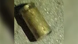 খুলনায় ক্লিনিক লক্ষ্য করে গুলি, ভাঙচুর