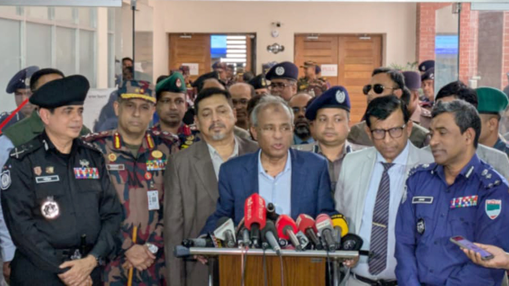 নির্বাচন উপলক্ষে আইনশৃঙ্খলা বাহিনী ৭ দিন মাঠে থাকবে: স্বরাষ্ট্র উপদেষ্টা