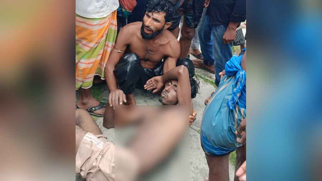 কুয়াকাটা সৈকতে গোসলে নেমে ভেসে যাচ্ছিলেন পর্যটক, উদ্ধার করলেন জেলেরা