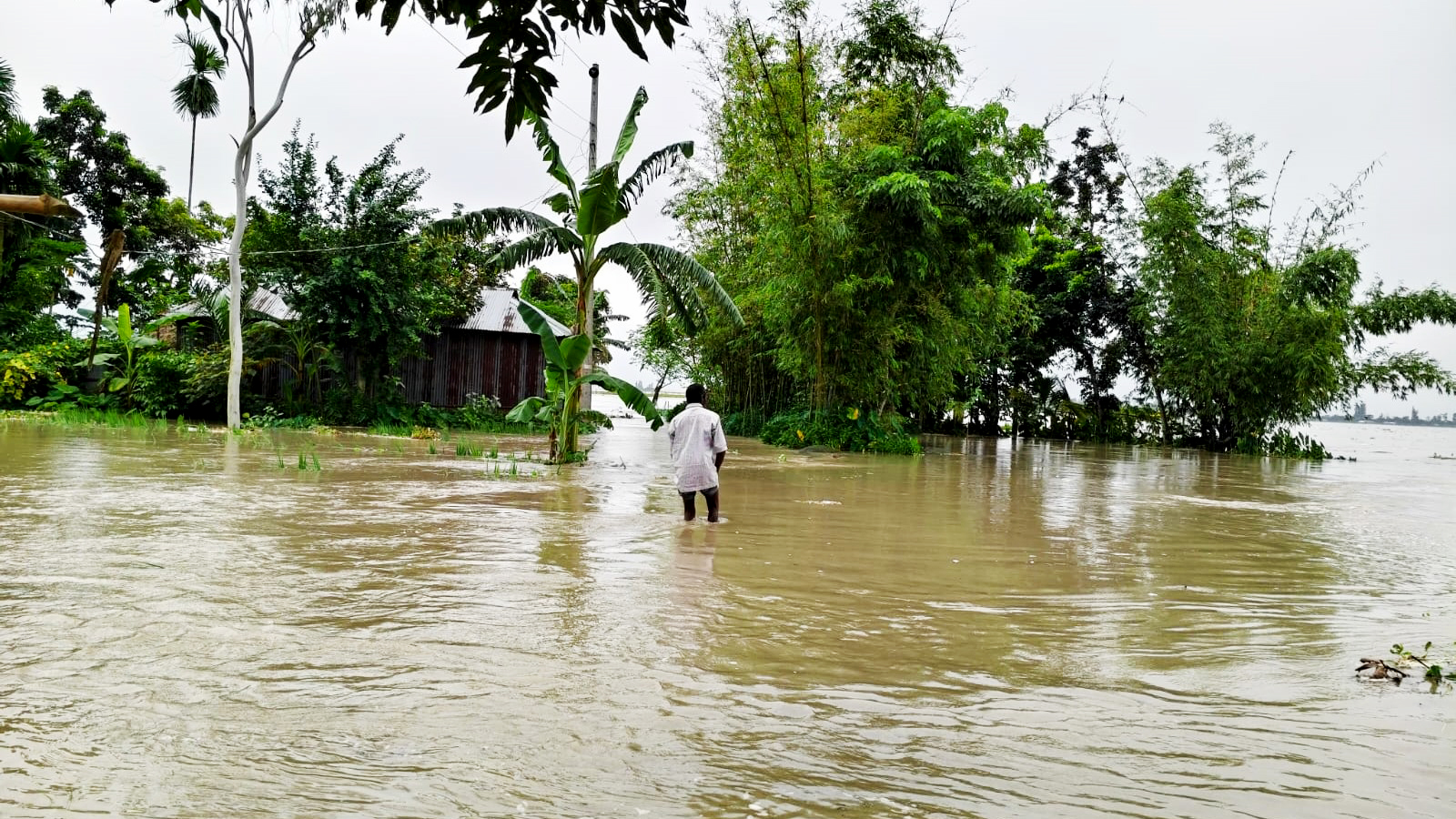 উত্তরাঞ্চলে বাড়ছে নদ-নদীর পানি, ফের বন্যার আশঙ্কা