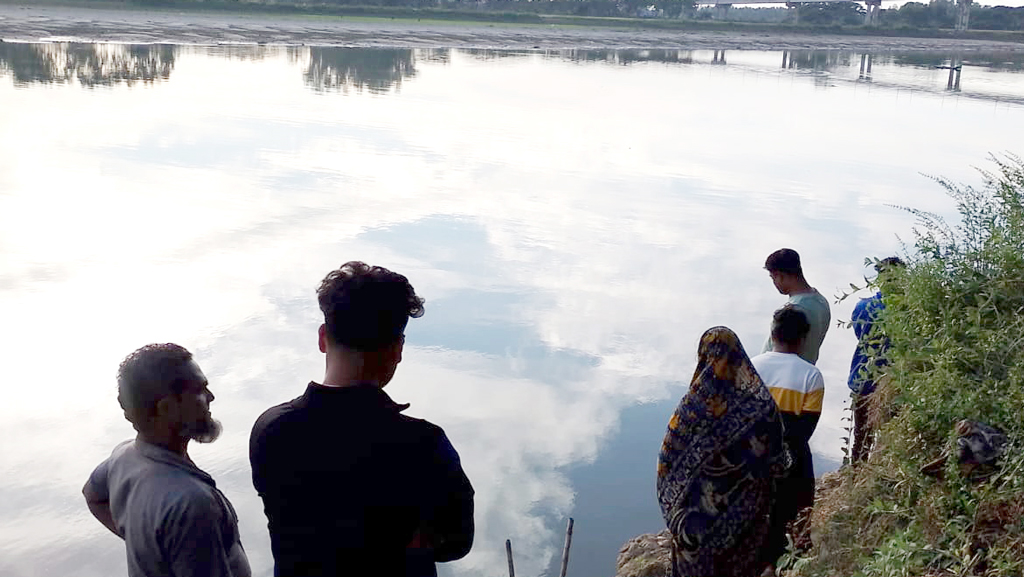 কুশিয়ারায় গোসল করতে নেমে নারী নিখোঁজ