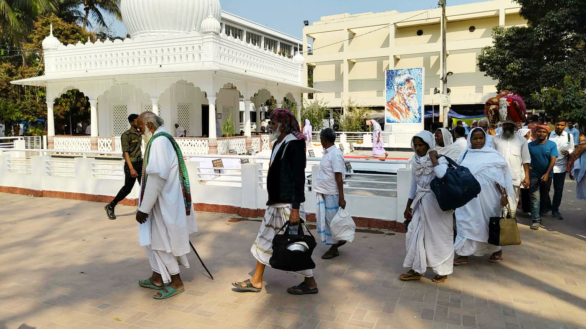 ছেঁউড়িয়ায় ভাঙল লালনভক্তদের মিলনমেলা