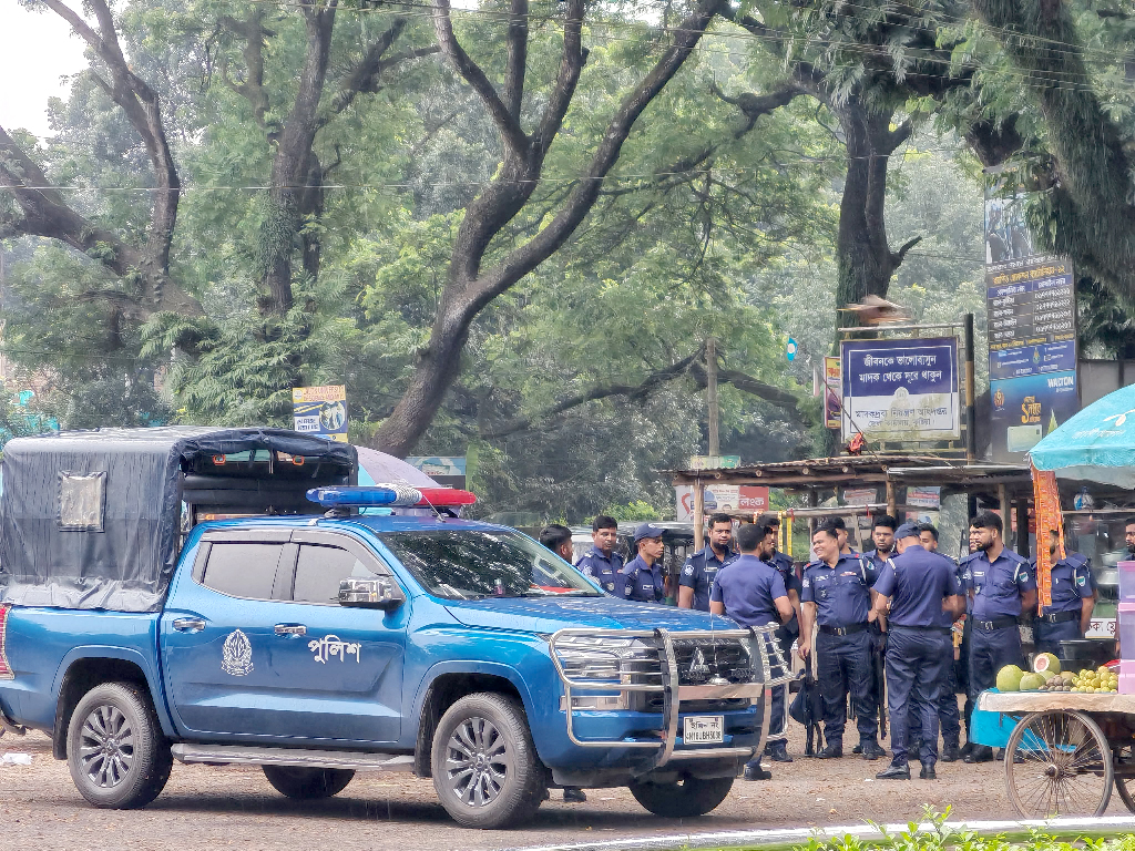 ইবির ফটকে বিএনপি-জামায়াতের সমাবেশ, ১৪৪ ধারা জারির আবেদন