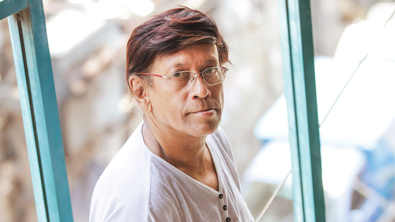 জন্মদিনে প্রকাশ পেল লাকী আখান্দের দুই গান