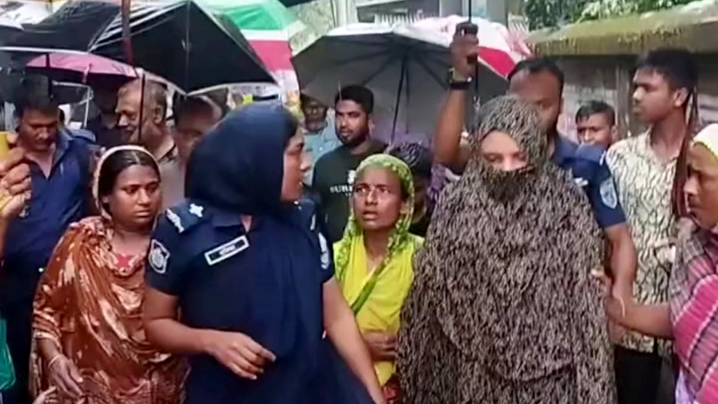 লালমনিরহাটে স্বামীর গলা কেটে হত্যাচেষ্টা, স্ত্রীকে আটক