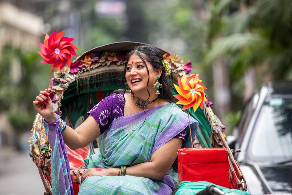 মডেল: বিথী পোশাক: টাঙ্গাইল শাড়ি হাউস মেকআপ: নিউ রেড। ছবি: হাসান রাজা