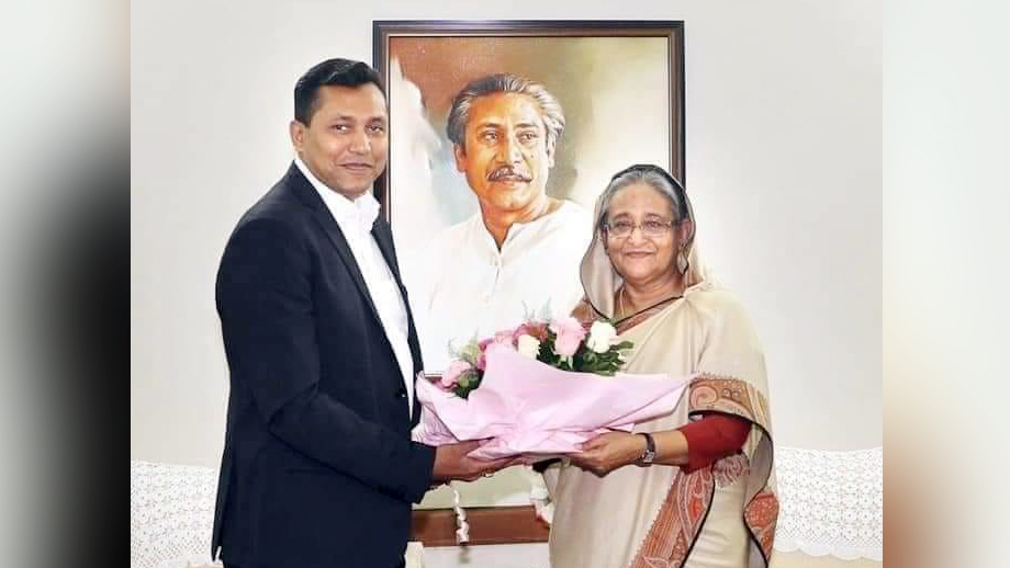 শেখ হাসিনার সহকারী একান্ত সচিব লিকুর স্ত্রীর ১০ তলা ভবন ক্রোক