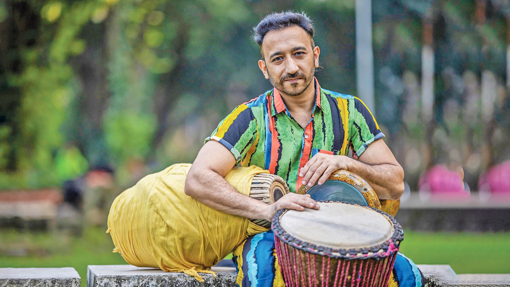 ভেজালের বিরুদ্ধে গানে গানে মিঠুন চক্রের প্রতিবাদ