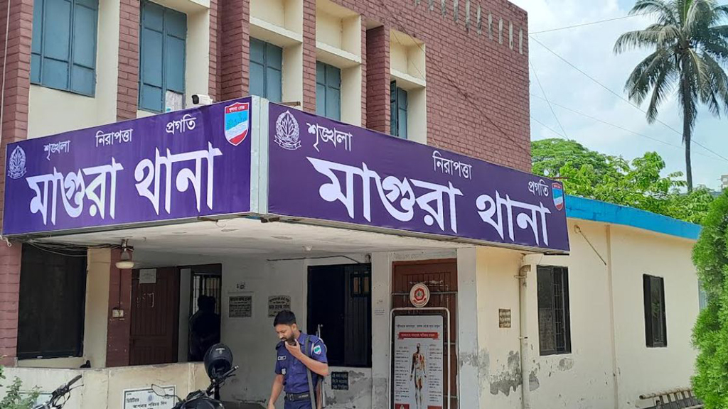 মাগুরায় সাকিব আল হাসানের বাবার বিরুদ্ধে মামলা