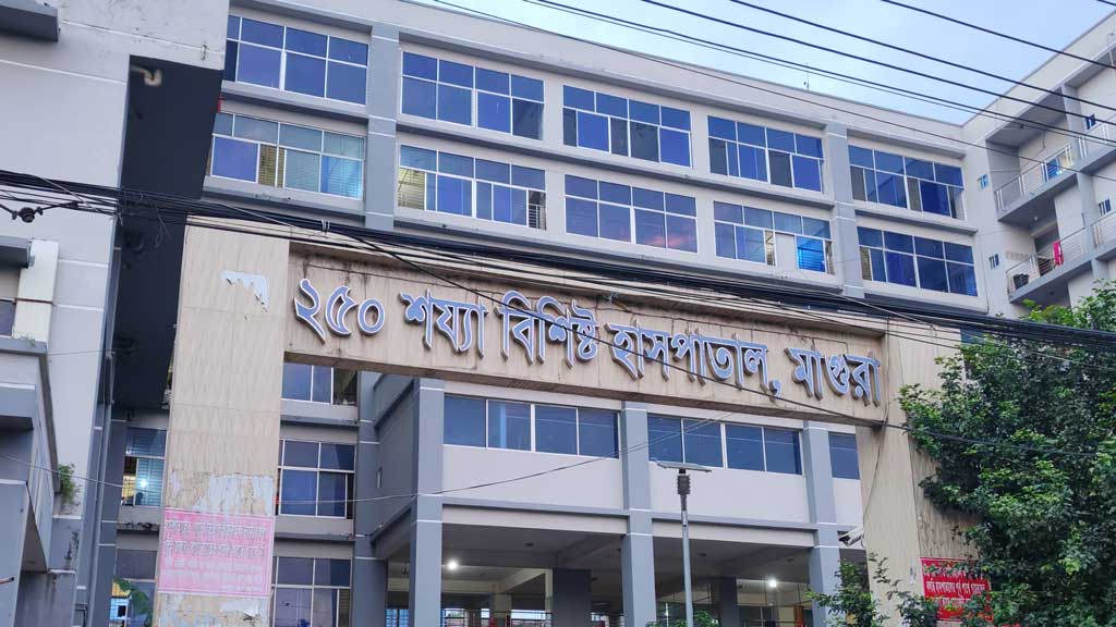 সওজ কার্যালয়ের সামনে পানির ট্রাকের ধাক্কায় কাউন্টার মাস্টার নিহত