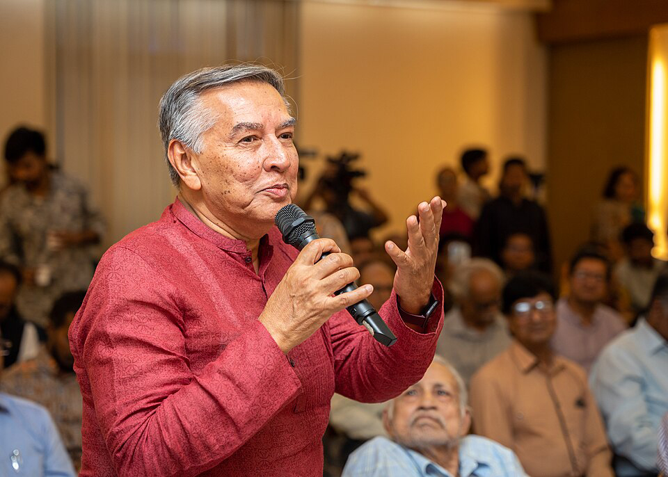 অতীতের সরকারগুলোর পতনের অন্যতম কারণ স্বাধীন সংবাদমাধ্যম বিকশিত হতে না দেওয়া: মাহ্‌ফুজ আনাম
