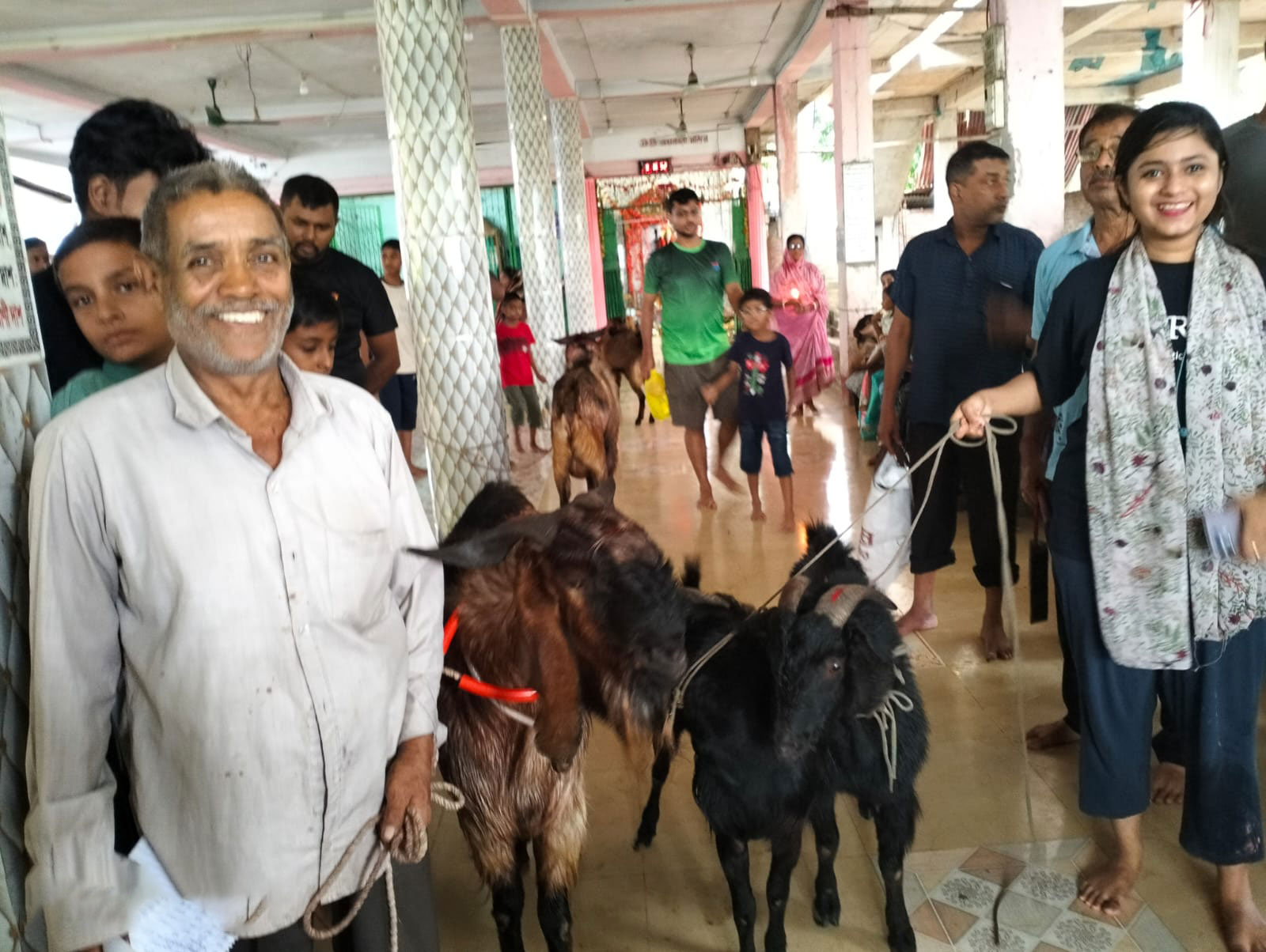সর্পদেবী মনসার পূজা: দুই শতাধিক পাঁঠা ও হাঁস বলির মাধ্যমে ধর্মীয় আচার পালন