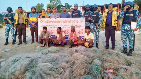 শিবালয়ে দেড় কোটি টাকার অবৈধ জাল পুড়িয়ে ধ্বংস
