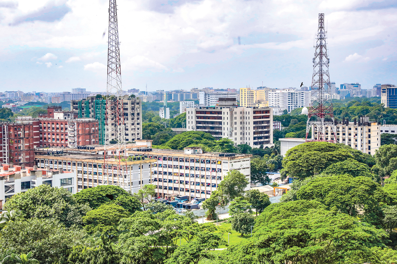 সবুজায়ন: শতকোটি টাকা ব্যয়েও কমছে ঢাকার সবুজ