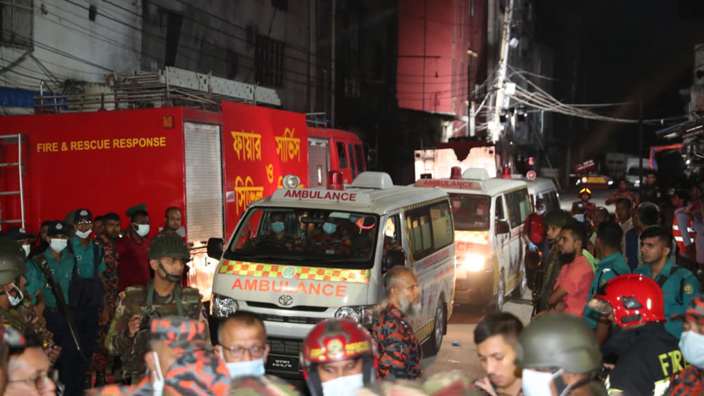 মিরপুরে রাসায়নিকের গুদাম ও পোশাক কারখানার কোনোটিরই লাইসেন্স, অগ্নিনির্বাপণ ব্যবস্থা ছিল না