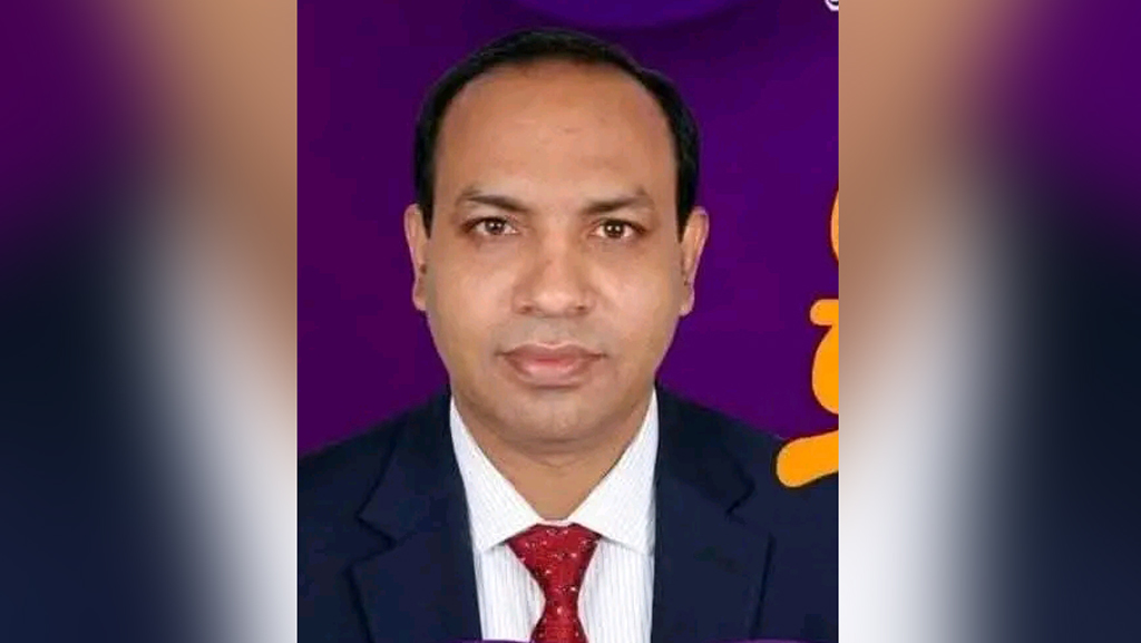 মিরসরাইয়ে প্রাইভেট কার নিয়ন্ত্রণ হারিয়ে গাছের সঙ্গে ধাক্কা, ব্যবসায়ী নিহত