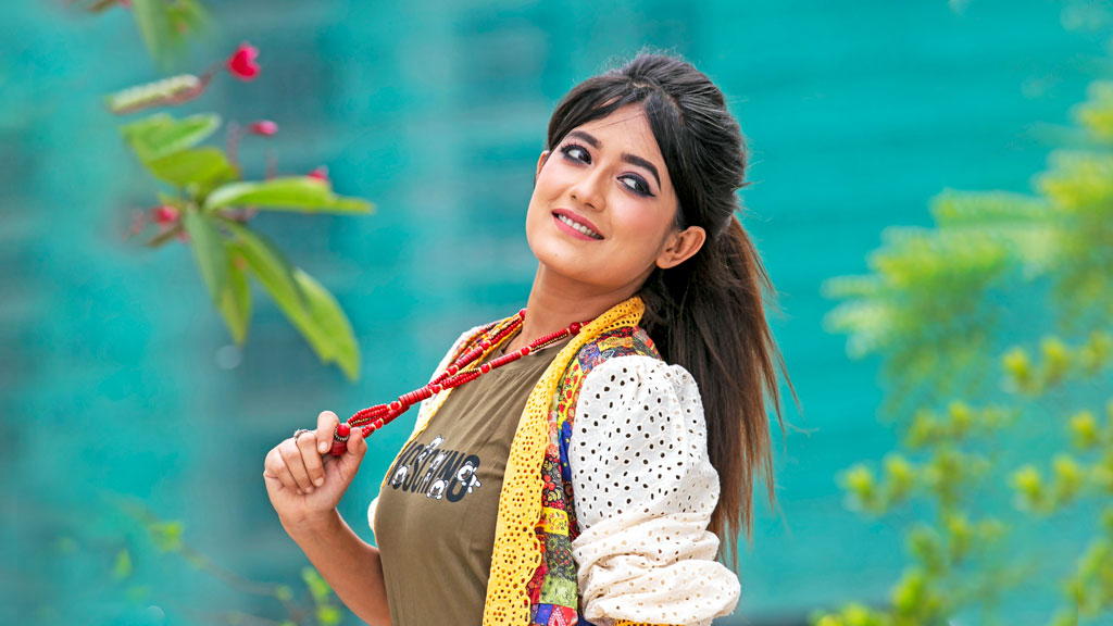 ভ্যাপসা গরমে ঘামের অস্বস্তি থেকে বাঁচতে