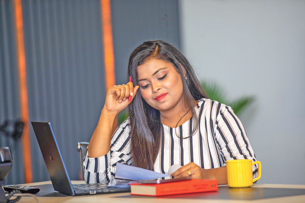 কর্মক্ষেত্রে থাকুন স্বচ্ছন্দময় ও পরিপাটি