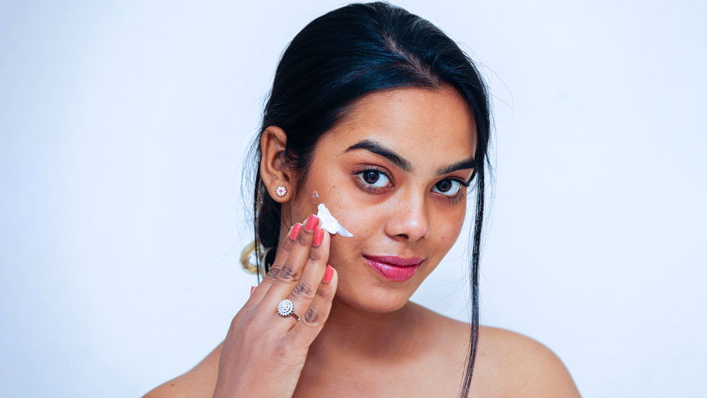 বৈশাখে যেসব সৌন্দর্যপণ্য ব্যবহার করবেন ও যেসব এড়িয়ে যাবেন