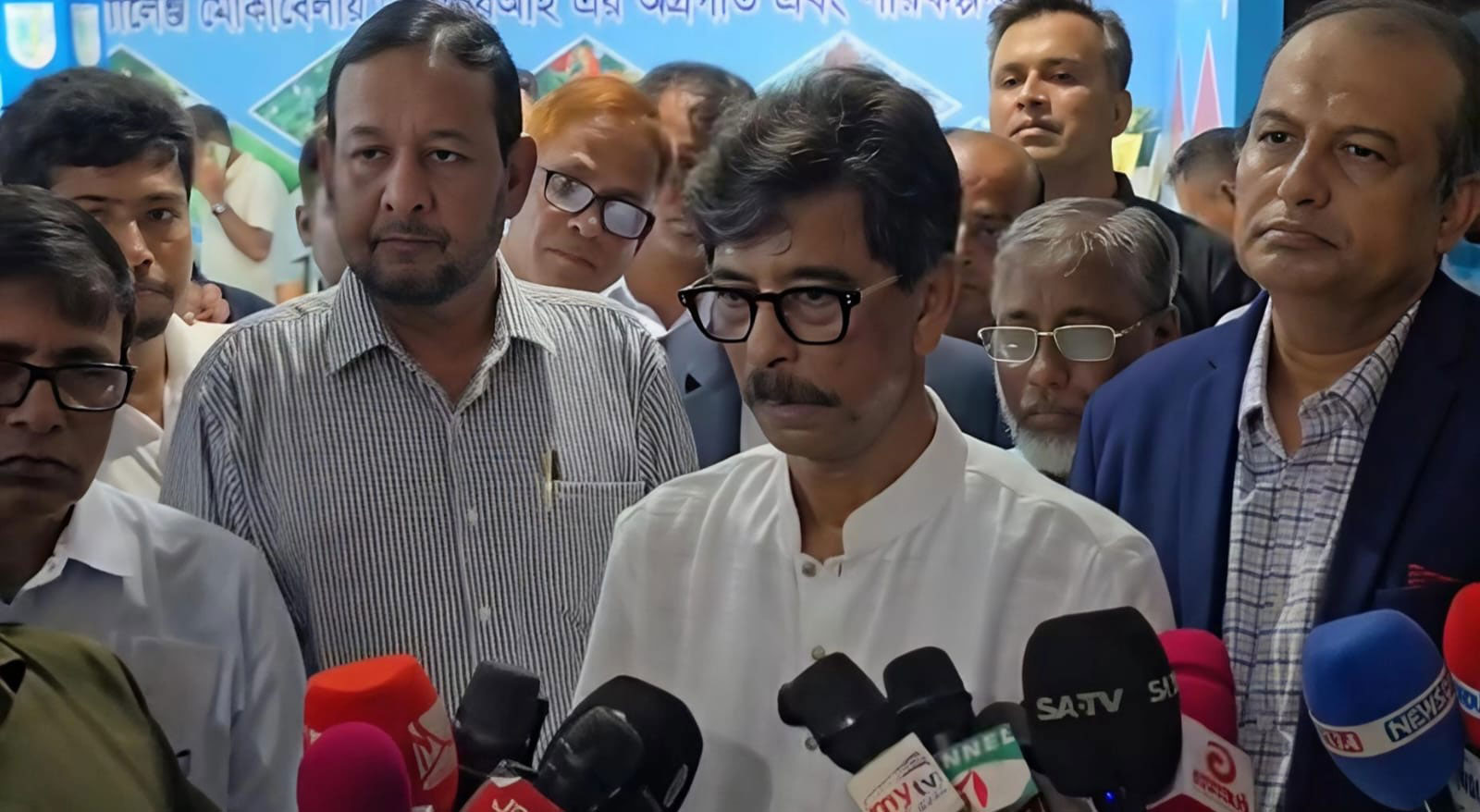 কৃষিপণ্যকে প্রধান রপ্তানি খাতে পরিণত করতে কাজ করছে সরকার: কৃষিমন্ত্রী